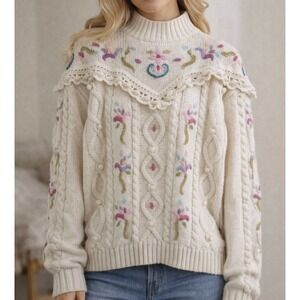Vintage Floral Embroidered Cream Heavy Turtleneck Sweater CottageCore Medium
